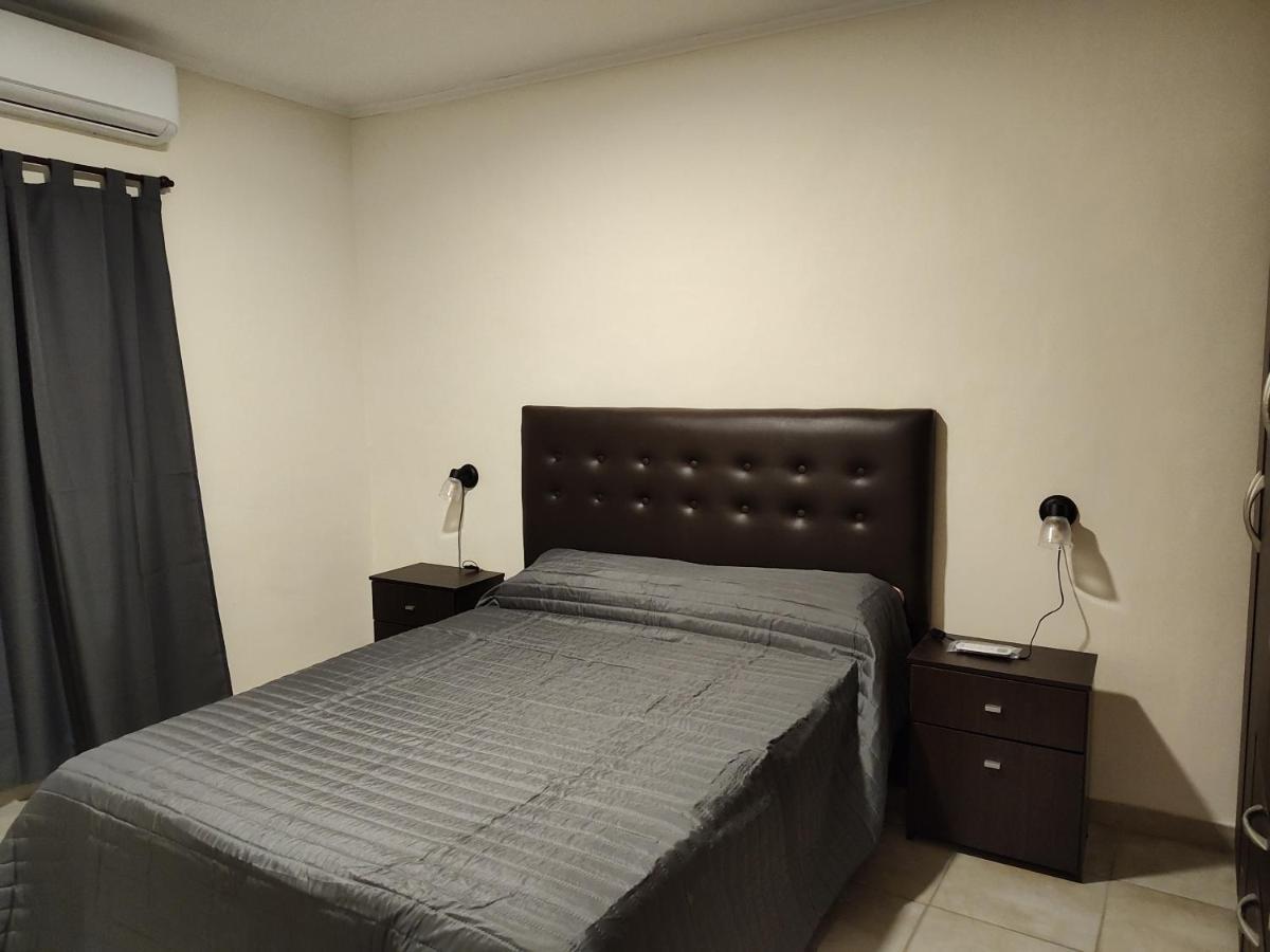 Echague Y Cura A Montiel Apartment Parana Luaran gambar